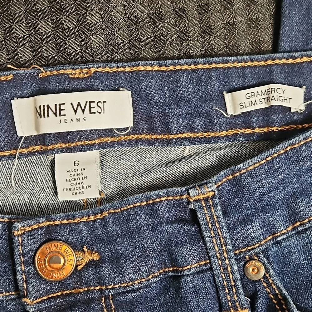 Nine West, Gramercy Slim Straight, Jeans, Size 6 - Picture 2 of 12